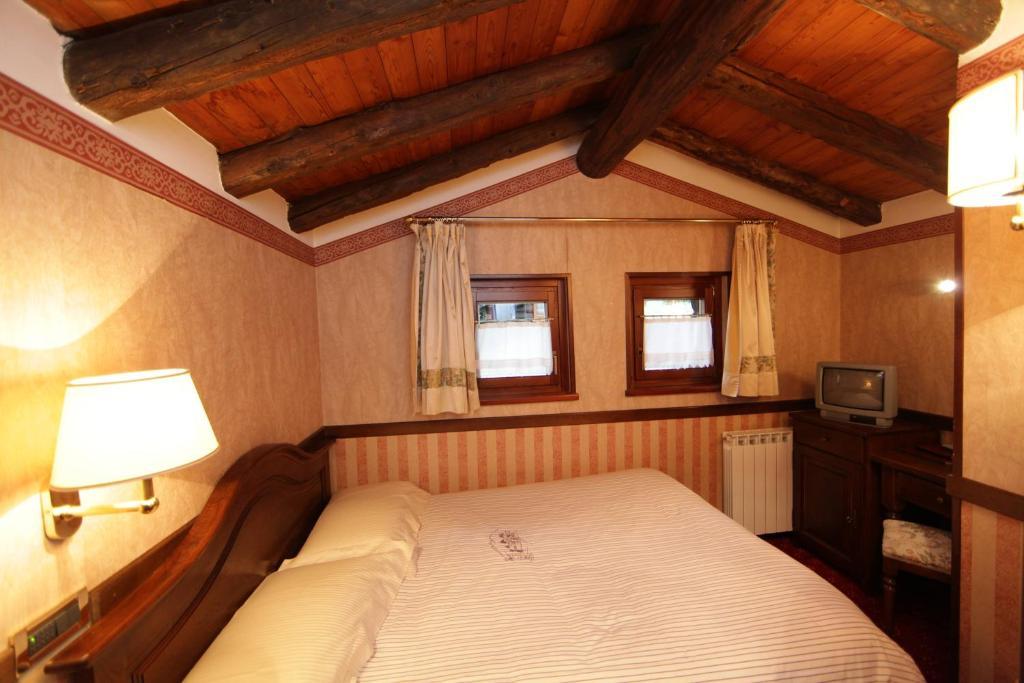 Hotel Petit Prince Antagnod Bilik gambar