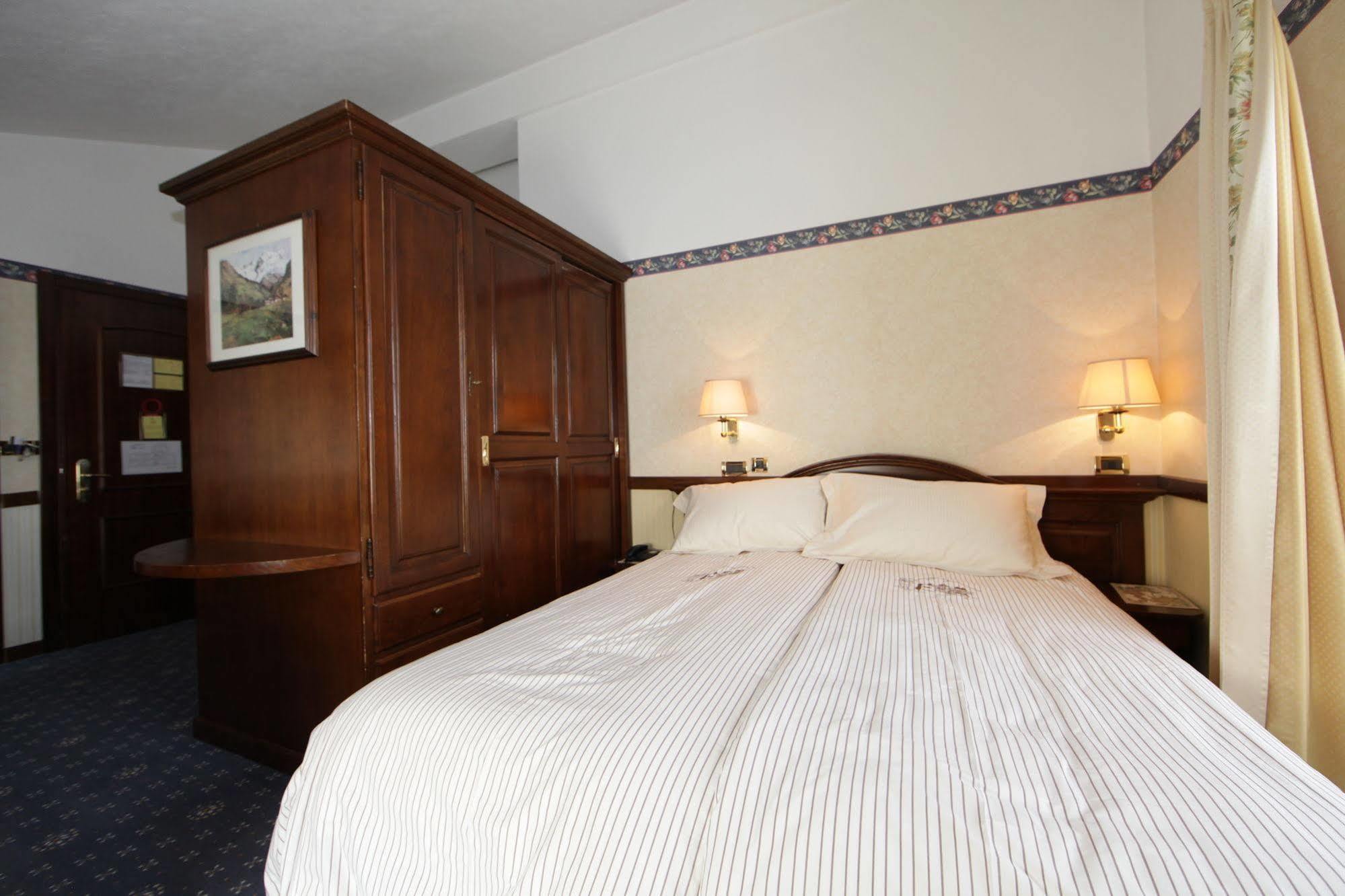 Hotel Petit Prince Antagnod Luaran gambar