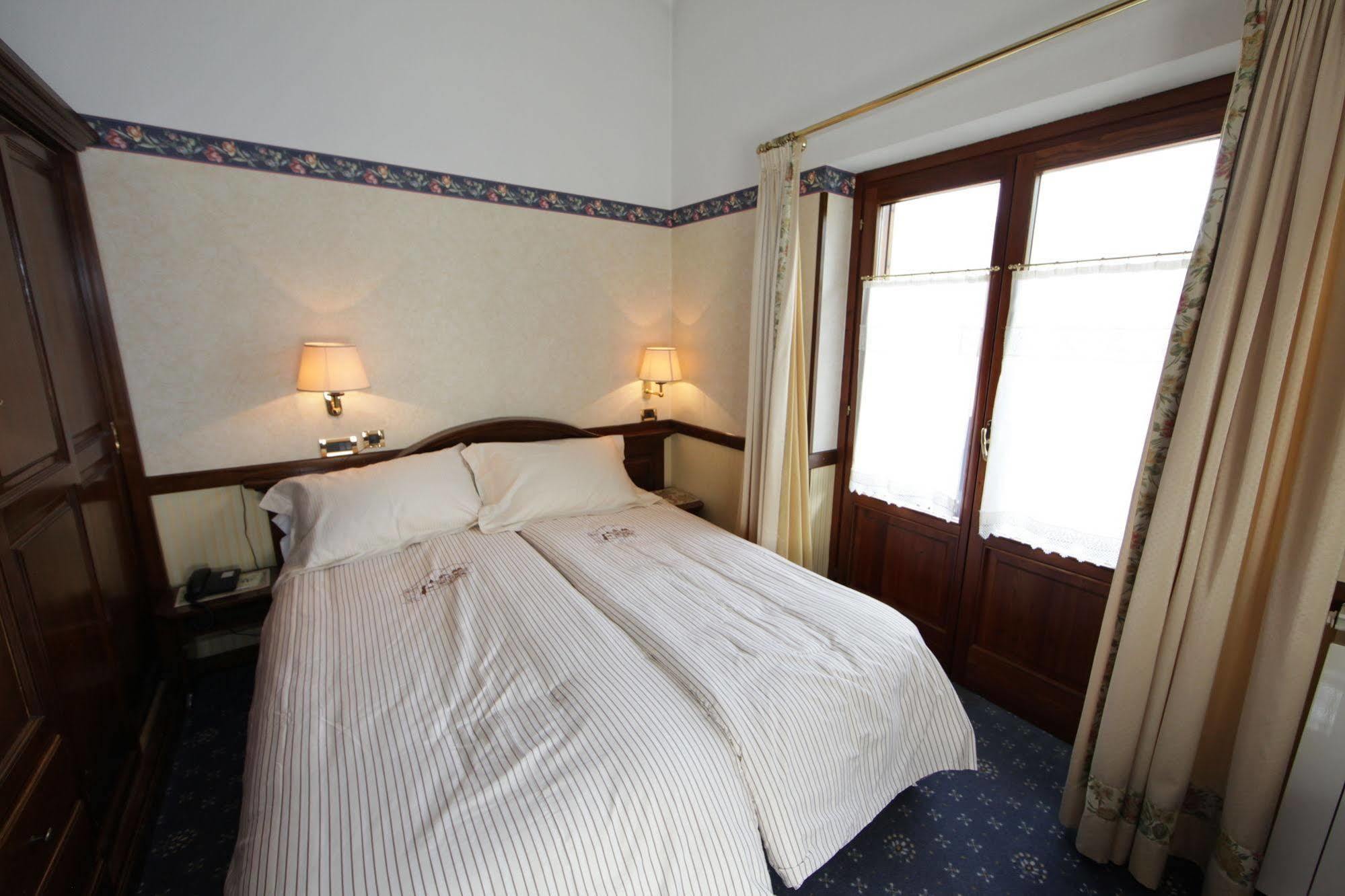 Hotel Petit Prince Antagnod Luaran gambar
